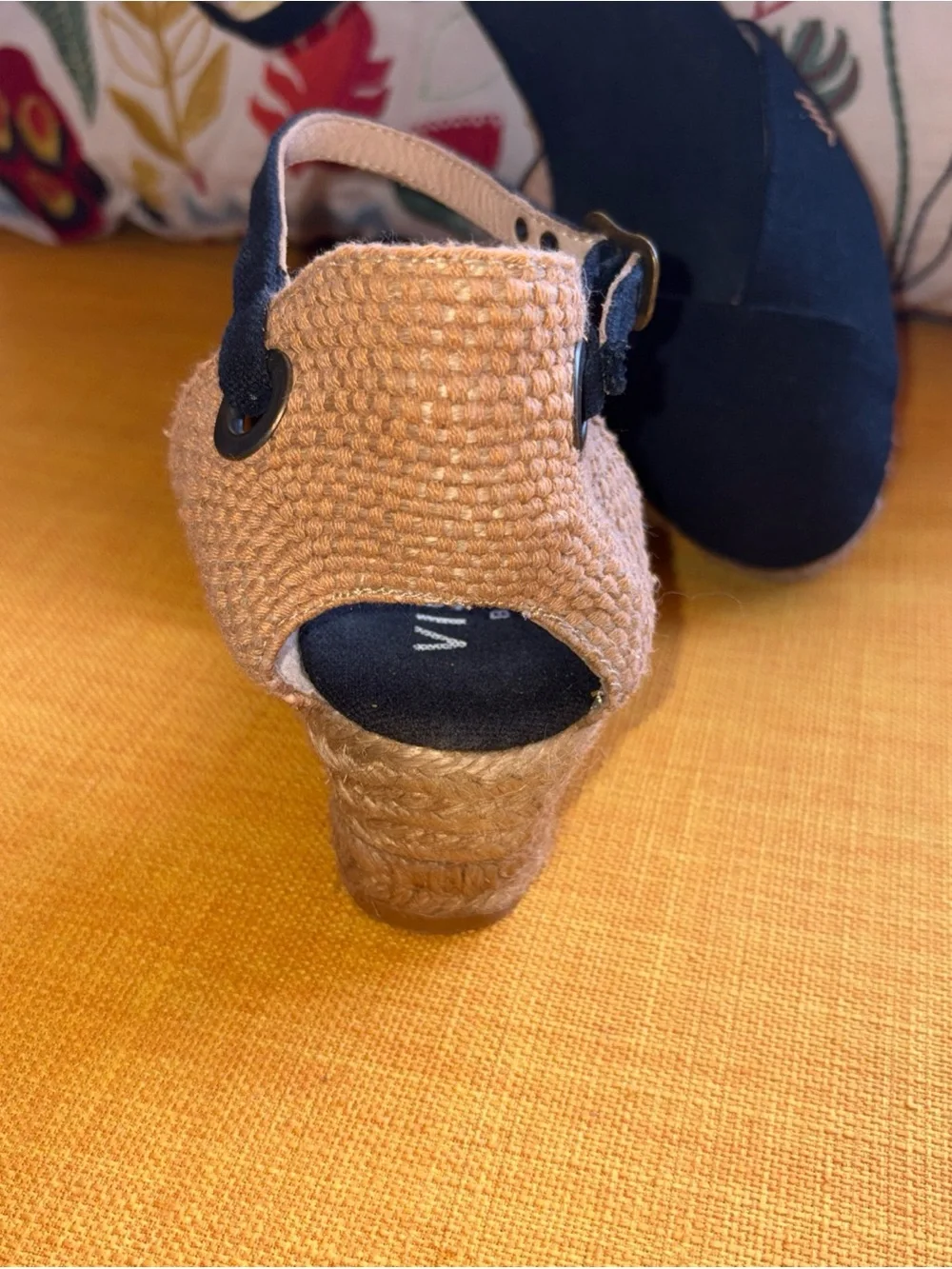 Viscata Barcelona Women's Black Canvas Espadrilles Wedege Size 40/9